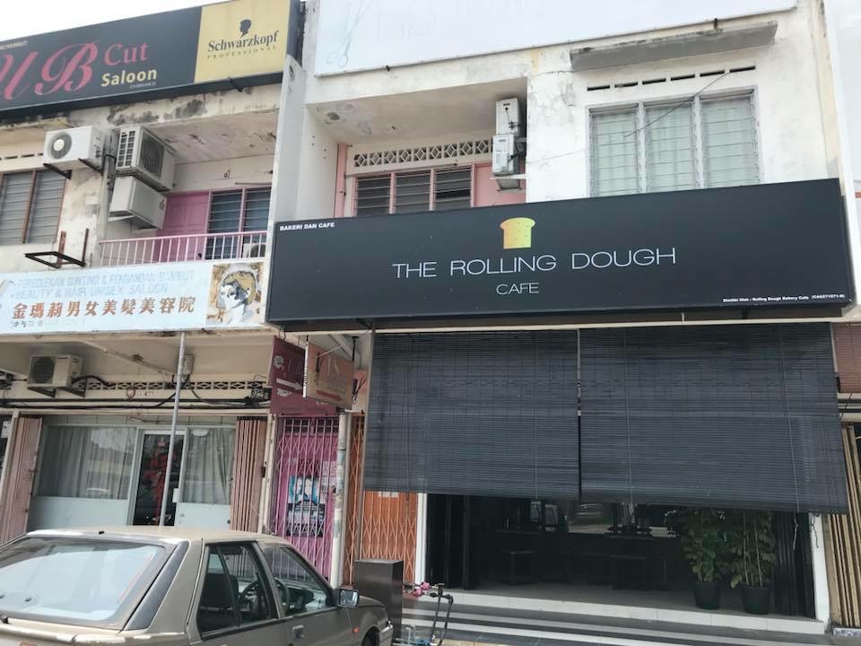 The Rolling Dough Cafe